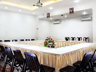 Mervit Hotel Padang (Sumatra) Exterior foto